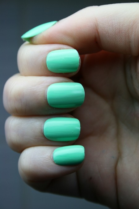 a-flower-blossoming: LOVE THIS COLOR 