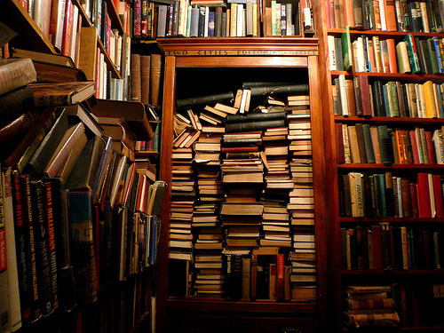 tripudios: Shakespeare &amp; co (by idlethink) 