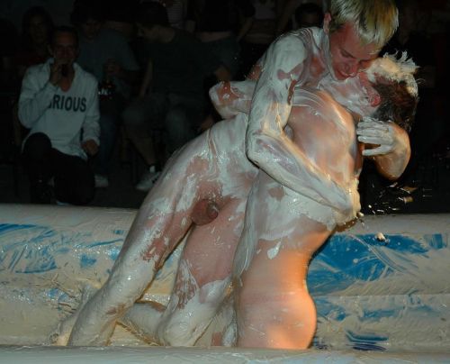 Mud Wrestling Sexy Nude 99