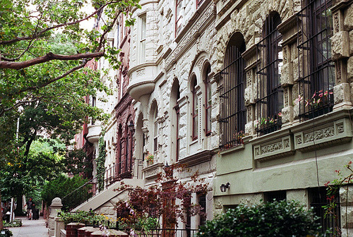 cavum: upper west side. (by Kimberly Ronning) 