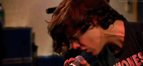 selma-harrystyles-1dinfection: I LOVE HIM!!!!! &lt;3.&lt;3 this is so hot i think i’m going to throw up neck. fucking. mother. fucking. vein. i simply cannot. 