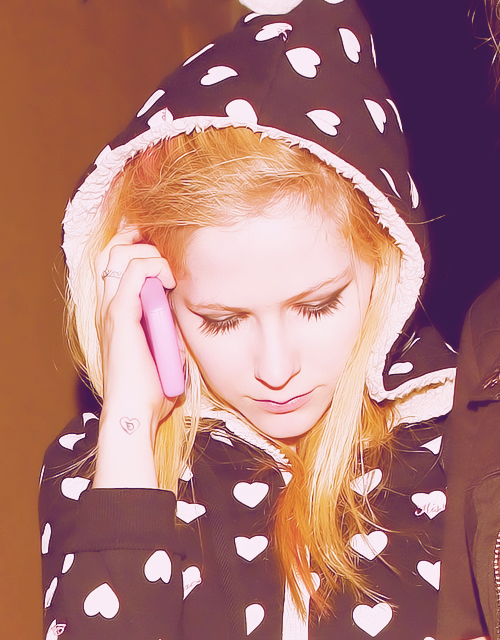 ↪ 22/40 pictures of Avril Lavigne
