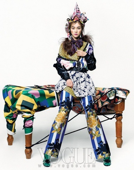 Lee Som and Yoon Su Jeong by Kang Hye Won for Vogue Korea Feb 2012 