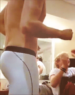 onedirectiontv: Liam Payne shirtless in his underwear gif 