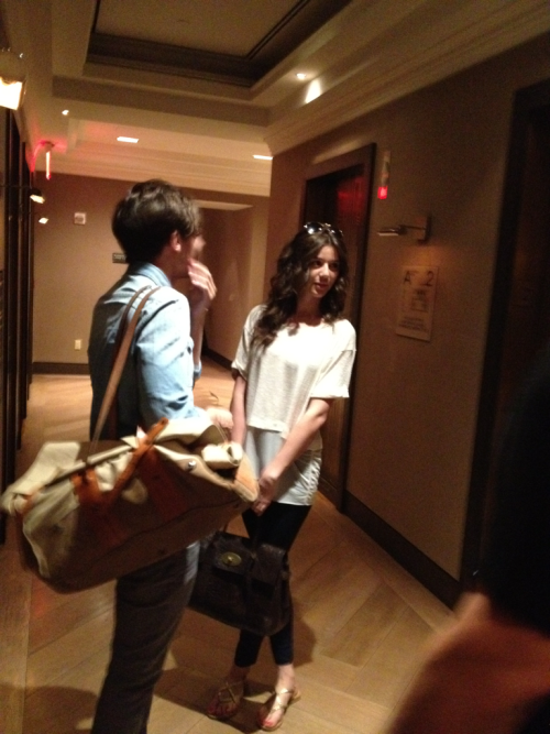 1dhasvipaccess-tomyvagina: glitzglamourfashion: met eleanor and louis on saturday! they are seriously the most gorgeous couple ever They need to stop being so pretty.