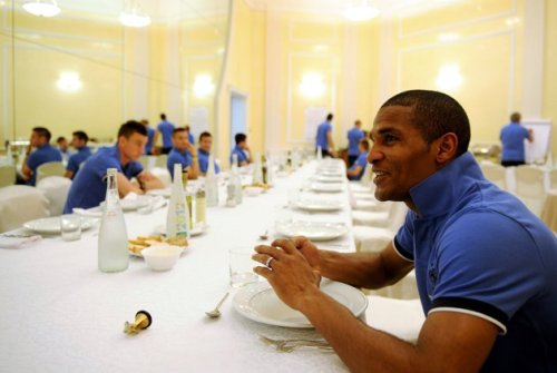 France&#8217;s national soccer team midfielder Florent Malouda and his teammates wait for dinner at the team&#8217;s hotel in Kircha, on the eve of the Euro 2012 football championships opening match, on June 7, 2012. News and LIVE Stream Available at www.nastytackle.comFind us on Facebook: - https://www.facebook.com/pages/Nasty-Tackle/136333106470179