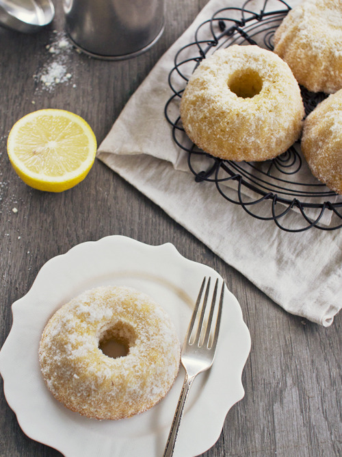 gastrogirl: mini lemon sugar bundt cakes.