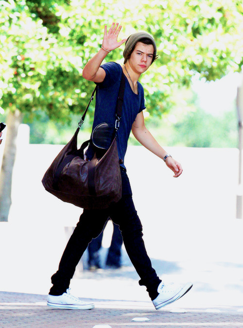  Harry Styles leaving hotel - Atlanta, June 26th 