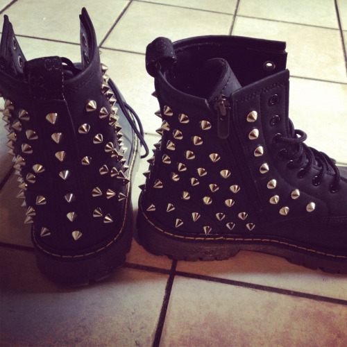 cl0thes0ff: omg need 