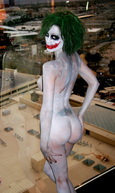 Naked Joker 85