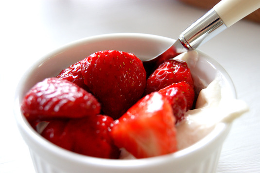 Strawberries n cream stoneware collection