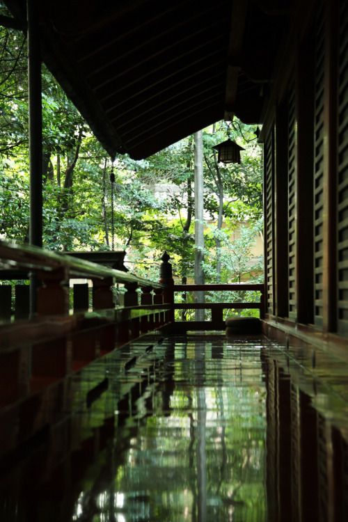 hiromitsu: Corridor by mrhayata on Flickr. 