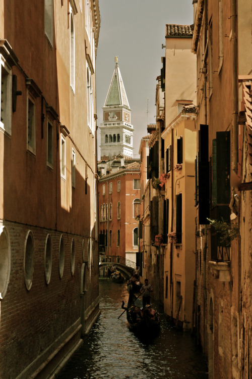 allthingseurope: Venice (by Beppe Modica) 