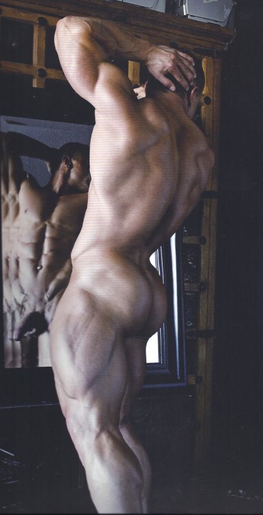 naked Model ryan daharsh