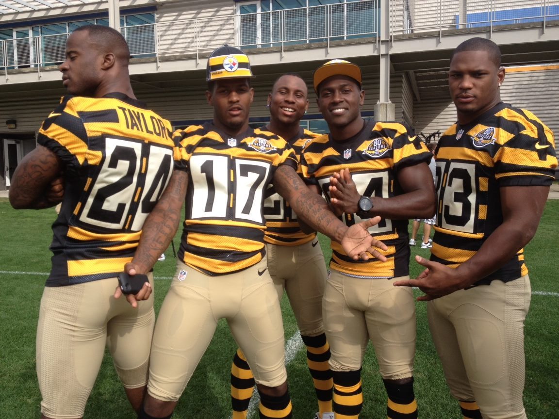 pittsburgh steelers old uniforms
