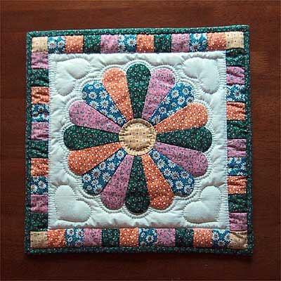 Quilt Inspiration: Free pattern day ! Dresden Plates