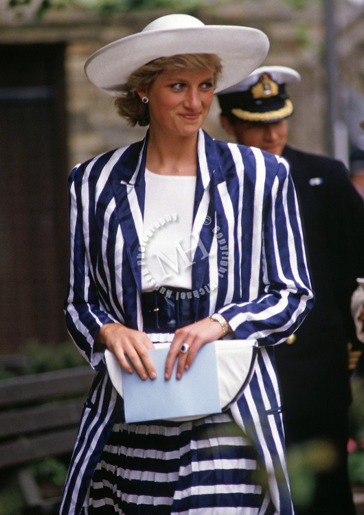 RoyalDish - Diana Photos - page 87