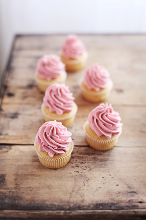 Blondie Cupcakes with Raspberry Buttercream