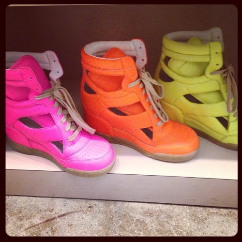 pumped up kicks. | Kinds of shoes, Sneakers nike, Wedge sneaker